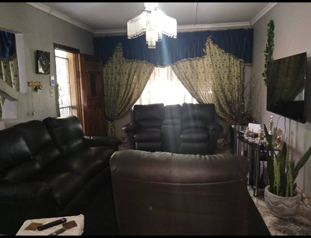 4 BEDROOM HOUSE FOR SALE IN NORTHDALE